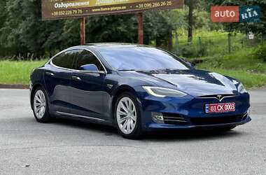 Лифтбек Tesla Model S 2017 в 