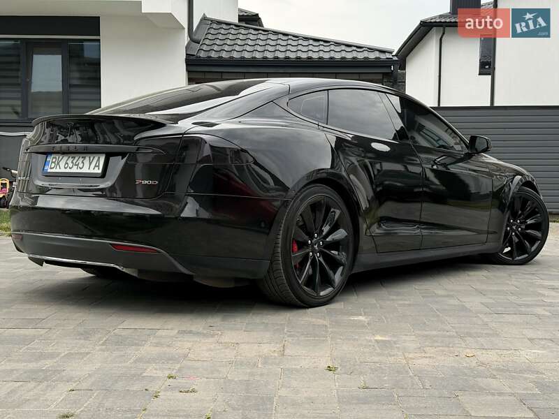 Лифтбек Tesla Model S 2016 в Ровно фото 7 Лифтбек Tesla Model S 2016 в Ровно