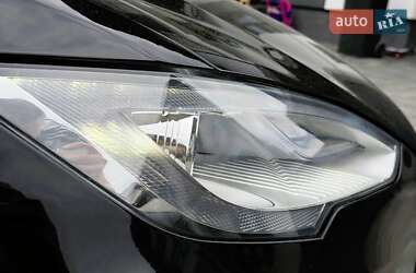 Лифтбек Tesla Model S 2016 в 
