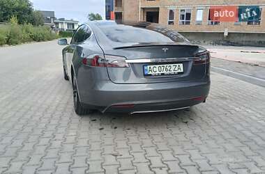 Ліфтбек Tesla Model S 2014 в 