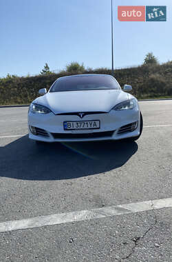 Лифтбек Tesla Model S 2018 в 