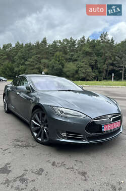 Лифтбек Tesla Model S 2014 в 