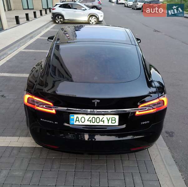 Ліфтбек Tesla Model S 2019 в Мукачевому