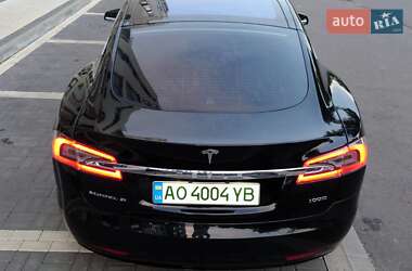 Лифтбек Tesla Model S 2019 в 