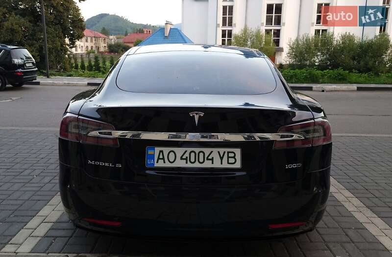 Ліфтбек Tesla Model S 2019 в Мукачевому