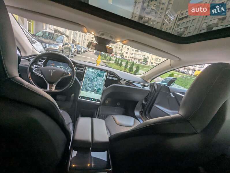 Лифтбек Tesla Model S 2015 в Львове фото 5 Лифтбек Tesla Model S 2015 в Львове