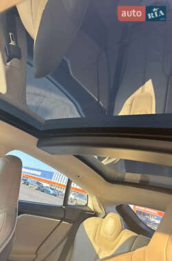 Лифтбек Tesla Model S 2012 в 