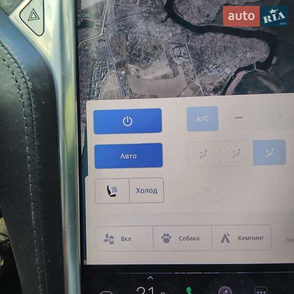 Лифтбек Tesla Model S 2016 в Виннице