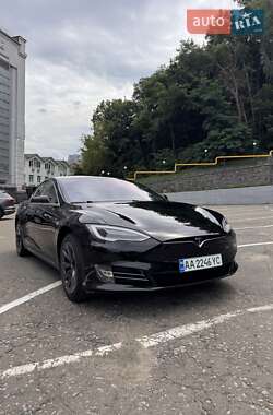Лифтбек Tesla Model S 2020 в Киеве