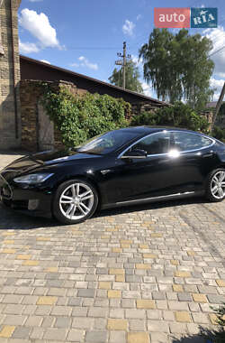 Ліфтбек Tesla Model S 2015 в 