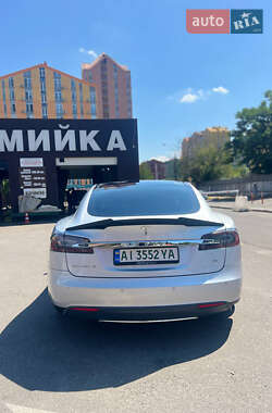 Ліфтбек Tesla Model S 2013 в 