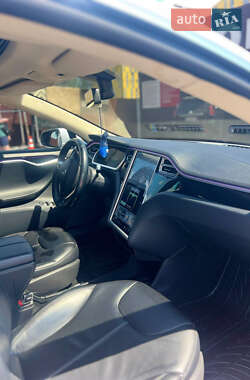 Ліфтбек Tesla Model S 2013 в 