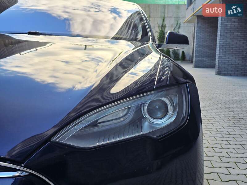 Ліфтбек Tesla Model S 2014 в Хмельницькому