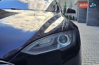 Лифтбек Tesla Model S 2014 в 