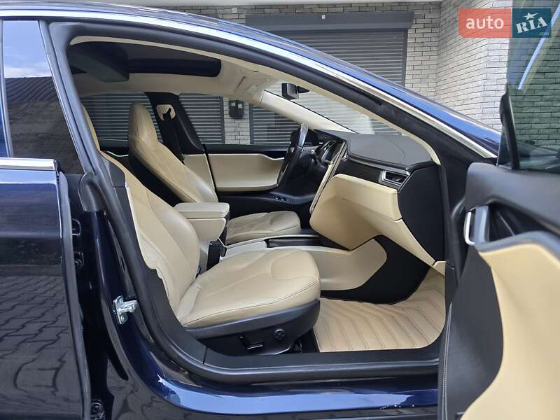 Ліфтбек Tesla Model S 2014 в Хмельницькому