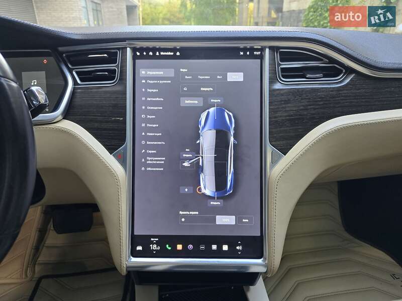 Ліфтбек Tesla Model S 2014 в Хмельницькому