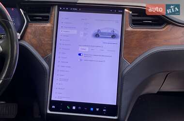 Лифтбек Tesla Model S 2020 в 