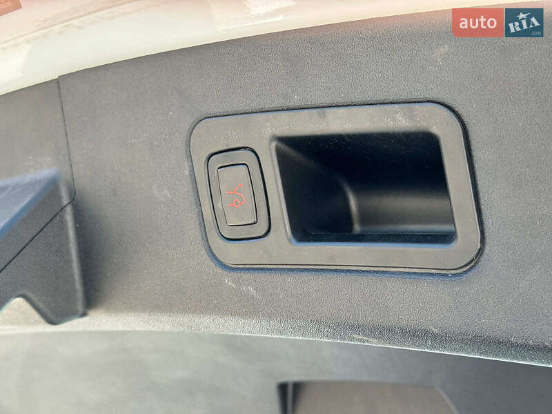 Лифтбек Tesla Model S 2013 в Виннице фото 24 Лифтбек Tesla Model S 2013 в Виннице