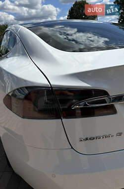 Ліфтбек Tesla Model S 2018 в 