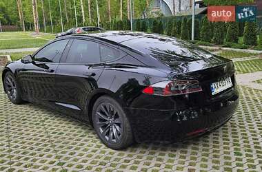 Ліфтбек Tesla Model S 2016 в 