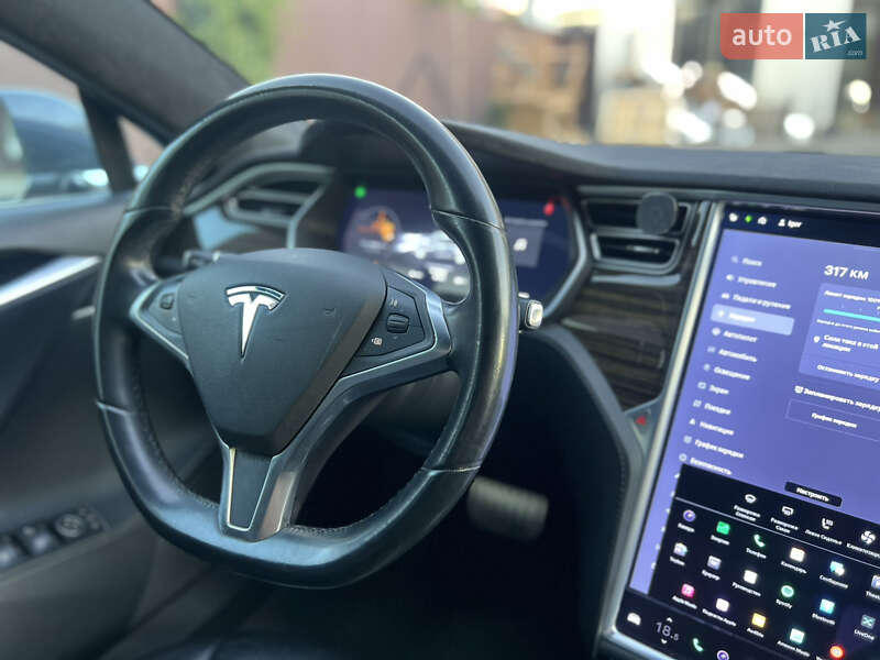Ліфтбек Tesla Model S 2014 в Одесі