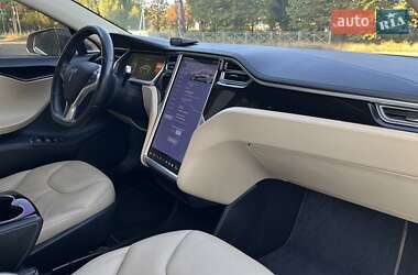 Лифтбек Tesla Model S 2014 в 