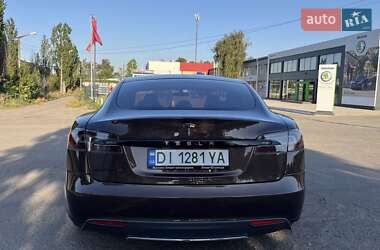 Лифтбек Tesla Model S 2014 в 