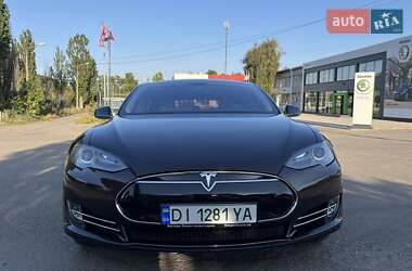 Лифтбек Tesla Model S 2014 в 