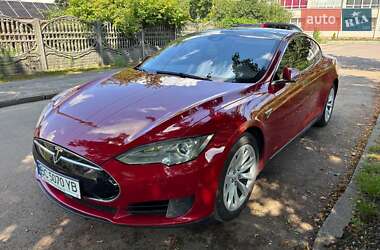 Ліфтбек Tesla Model S 2016 в 