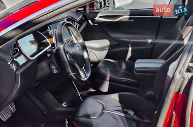 Ліфтбек Tesla Model S 2013 в 
