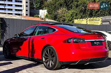 Ліфтбек Tesla Model S 2013 в 