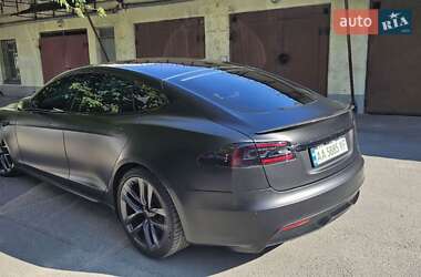 Лифтбек Tesla Model S 2021 в 