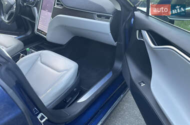 Ліфтбек Tesla Model S 2016 в 