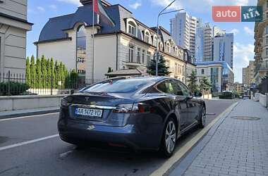 Лифтбек Tesla Model S 2020 в 