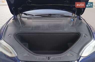 Лифтбек Tesla Model S 2019 в Киеве
