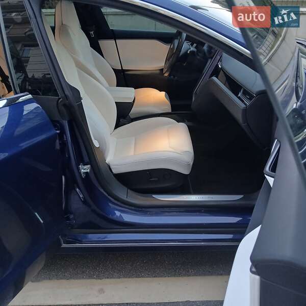 Ліфтбек Tesla Model S 2019 в Києві