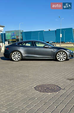 Ліфтбек Tesla Model S 2017 в 