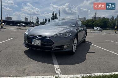 Ліфтбек Tesla Model S 2013 в 
