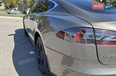 Ліфтбек Tesla Model S 2016 в 