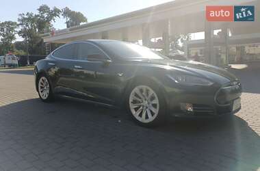 Лифтбек Tesla Model S 2012 в 