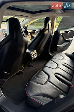 Лифтбек Tesla Model S 2013 в 