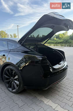 Лифтбек Tesla Model S 2013 в 