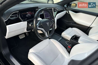Лифтбек Tesla Model S 2017 в 