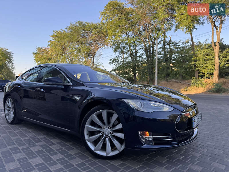 Tesla Model S 2014 Tesla Model S 2014