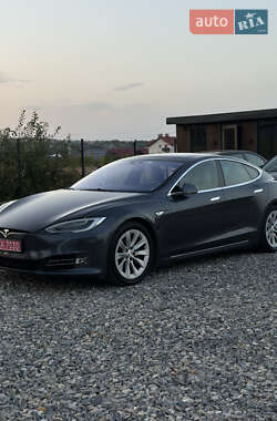 Ліфтбек Tesla Model S 2016 в 