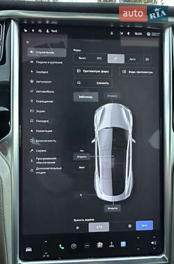 Ліфтбек Tesla Model S 2016 в 