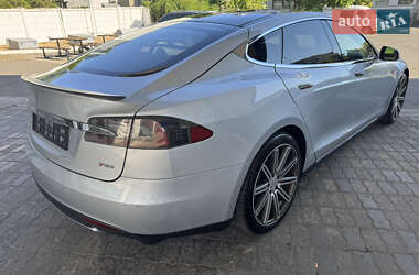 Ліфтбек Tesla Model S 2015 в 