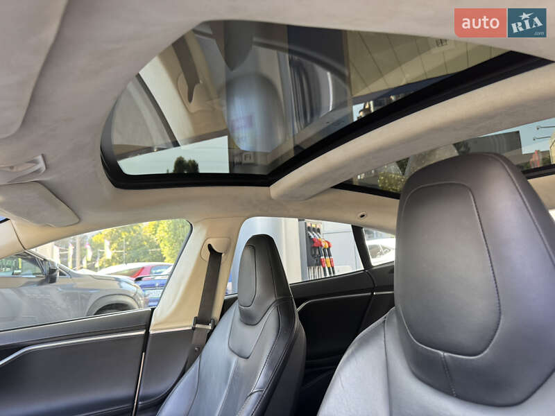 Лифтбек Tesla Model S 2015 в Одессе