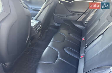 Ліфтбек Tesla Model S 2015 в 