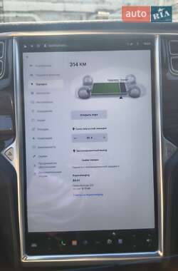 Лифтбек Tesla Model S 2015 в 